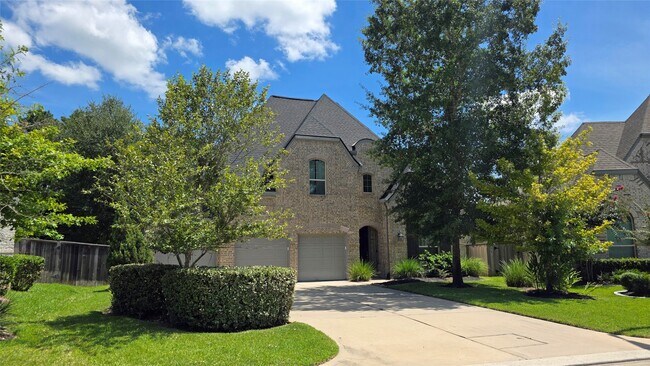 Foto del edificio - 142 Mayfield Dr