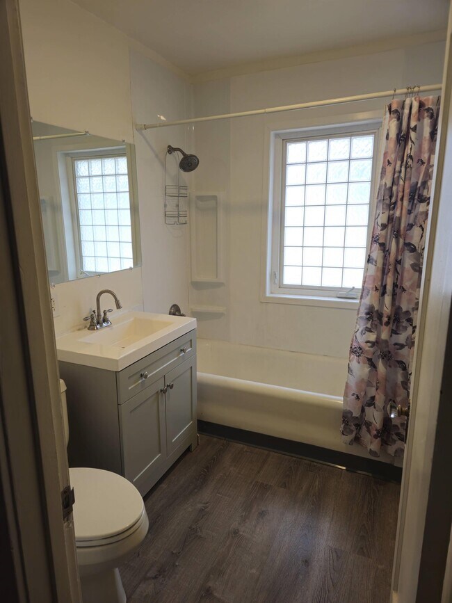 Foto del edificio - 1104 5th Ave S