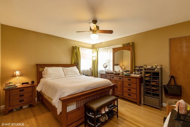 Foto del edificio - 8016 Country Club Ln