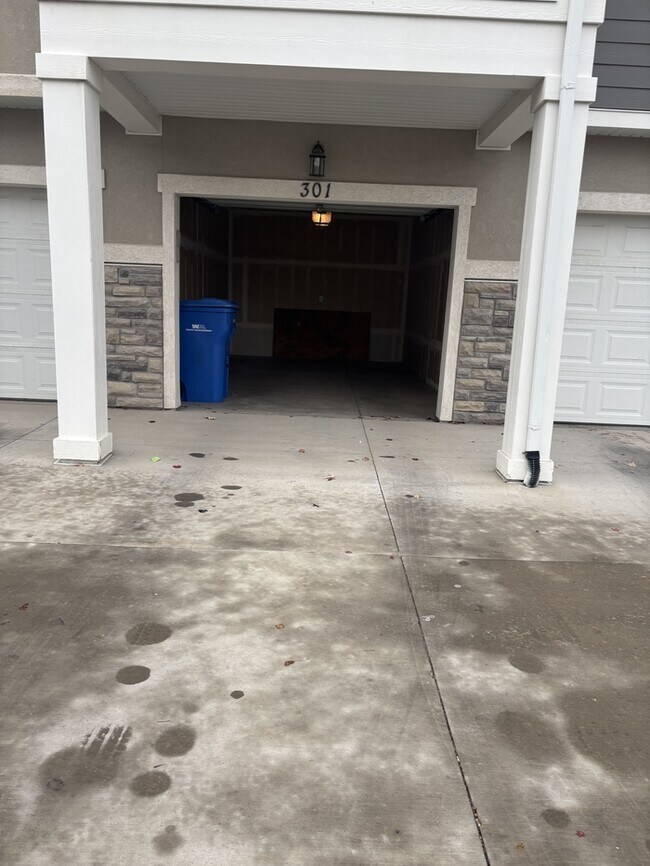 Foto del edificio - 3 bedroom condo in Herriman