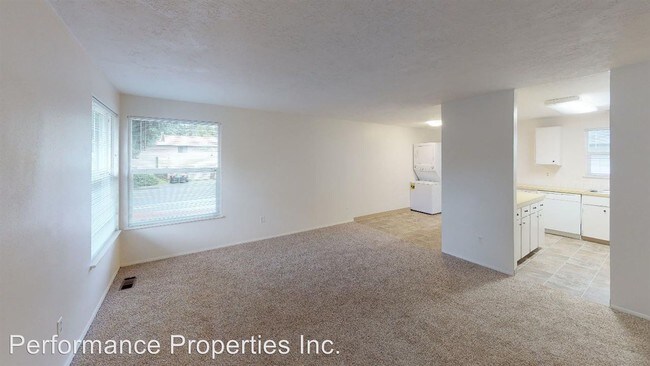 Foto del edificio - 13345-13347 Clairmont Way