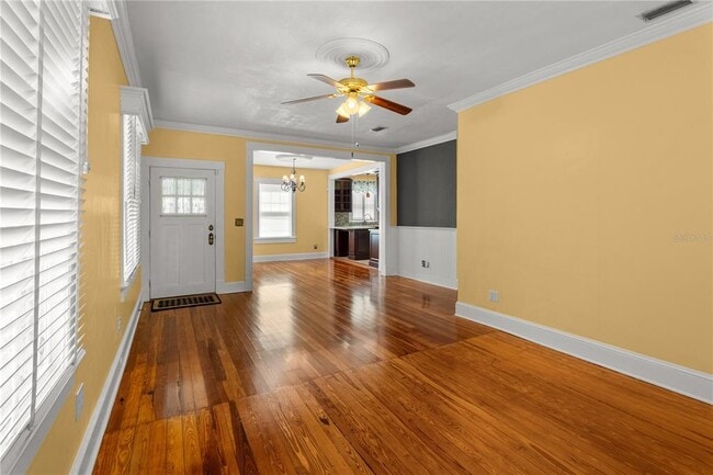 Foto del edificio - 613 E Pine St