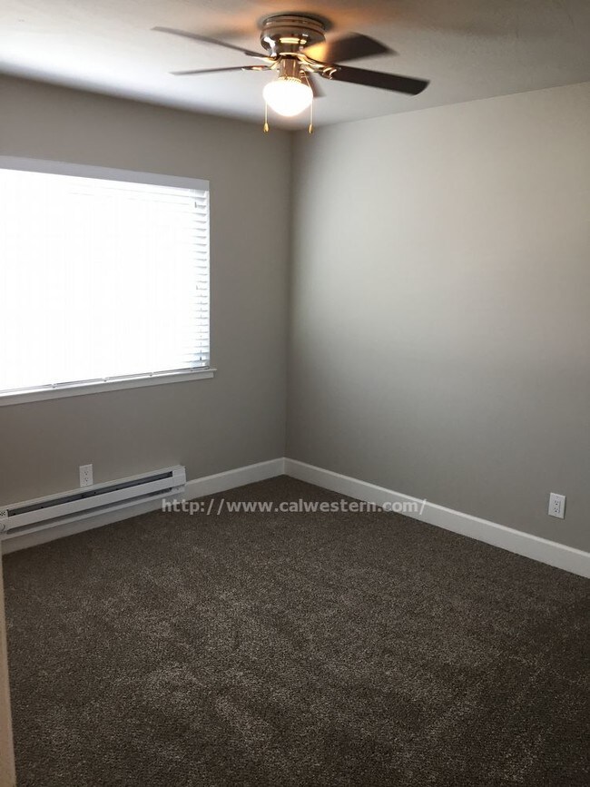 Foto del edificio - Remodeled 2 bedroom 2 Bathroom Apartment
