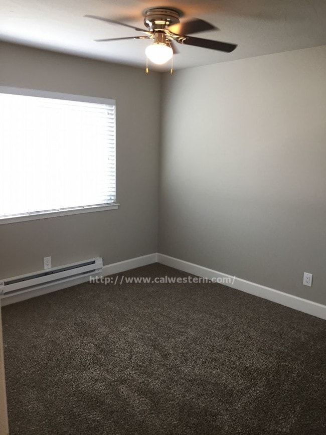 Building Photo - Remodeled 2 bedroom 2 Bathroom Apartment