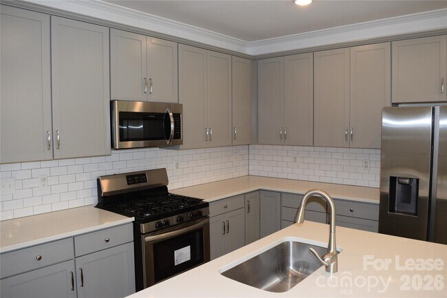 Building Photo - 4011 Rothwood Ln