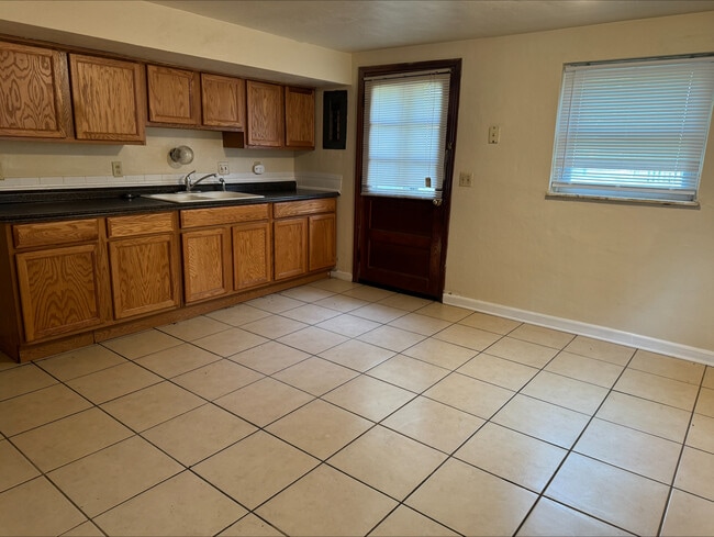 Foto del edificio - 3143 Grasmere Ave