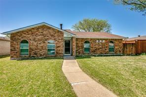 Primary Photo - 1525 Meandering Way