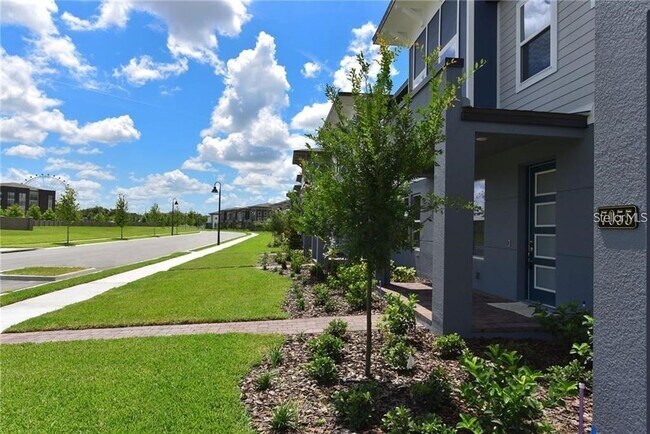 Foto del edificio - 7055 Carrickbend Ln