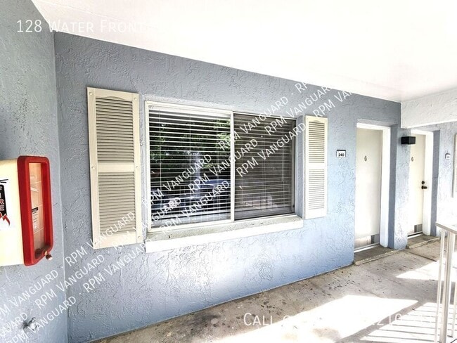 Building Photo - 128 Water Front Way