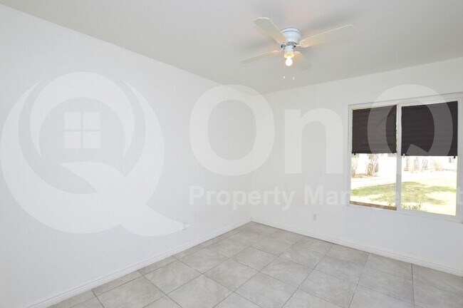 Building Photo - 2331 West Carson Drive