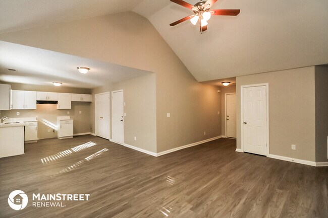 Building Photo - 5279 Salem Springs Dr
