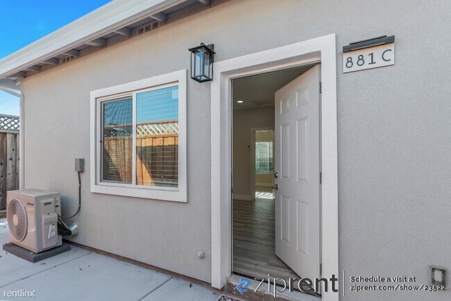 Foto del edificio - 1 br, 1 bath House - 881 Kenneth Ave, Camp...