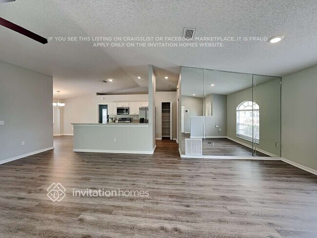 Foto del edificio - 2838 56th Ave Cir E