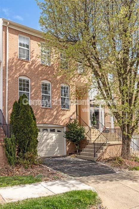 Building Photo - 21217 Millwood Square