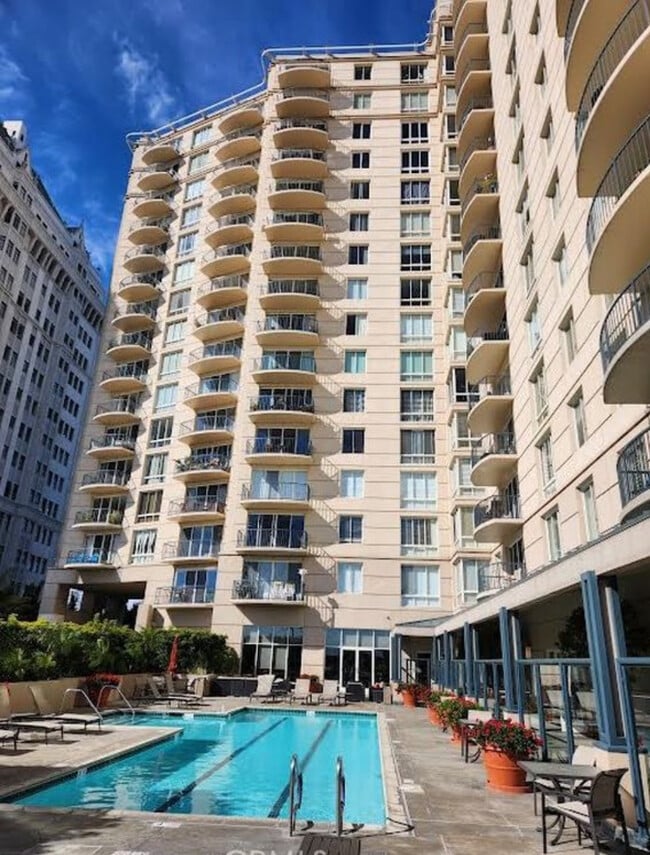 Building Photo - 850 E Ocean Blvd