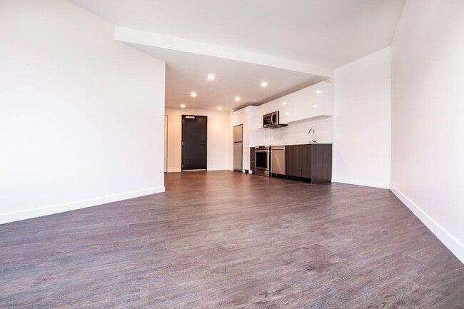 Main Living - 1699 Market St
