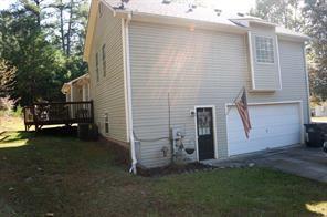 Building Photo - 12 Flagman St