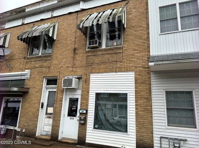 Foto del edificio - 233 S Oak St