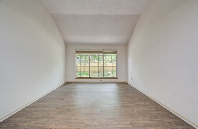 Foto del edificio - 35 Cottage Grove Pl