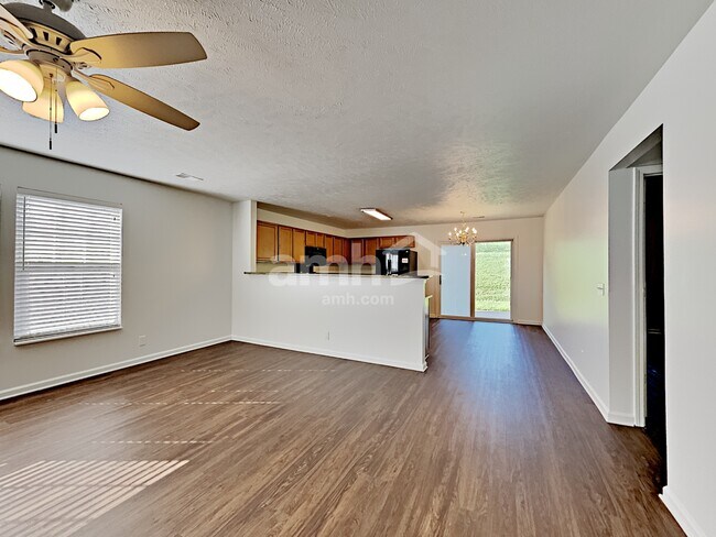 Foto del edificio - 4804 Irving Ln