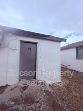 Building Photo - 234 E 32nd St