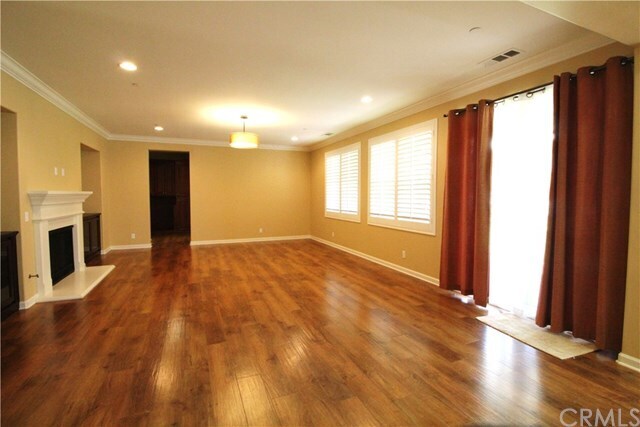 Building Photo - 10920 Playa Del Sol