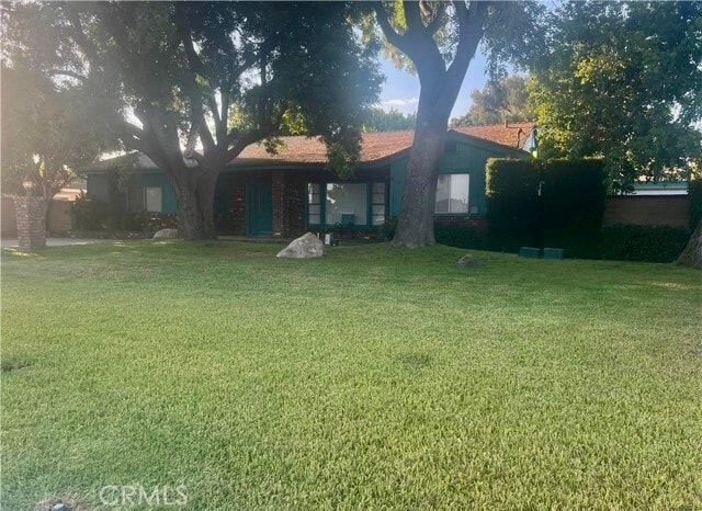 Building Photo - 8541 Orangewood Ave
