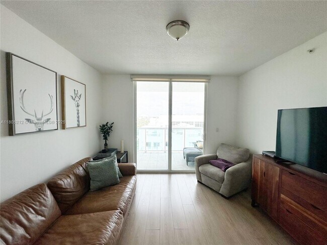 Foto del edificio - 1723 SW 2nd Ave