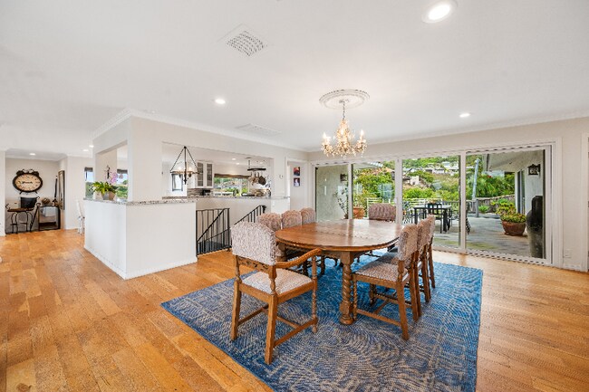 Foto del edificio - 5662 Ladybird Ln