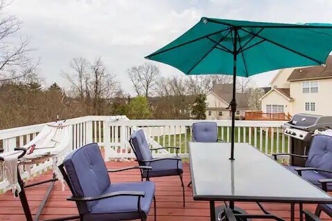 Primary Photo - 4037 Thicket Ln