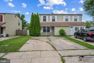 Building Photo - 365 Aldeberan Dr