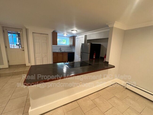 Foto del edificio - 2119 1st St NW