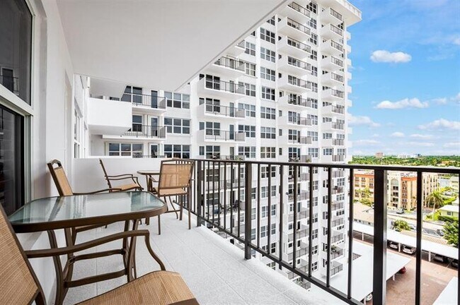 Foto del edificio - 405 N Ocean Blvd