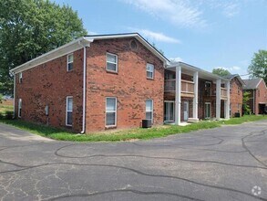 Building Photo - 628 Wooddale Terrace
