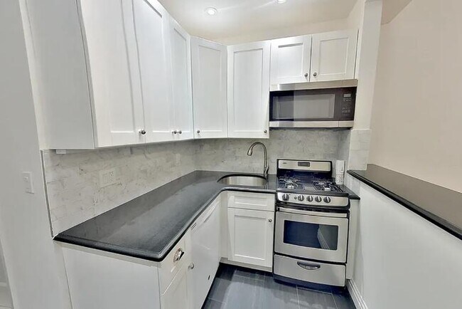 Photo - 417 3rd Ave Apartment