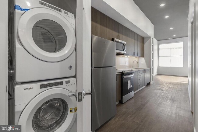 Foto del edificio - 525 N 41st St