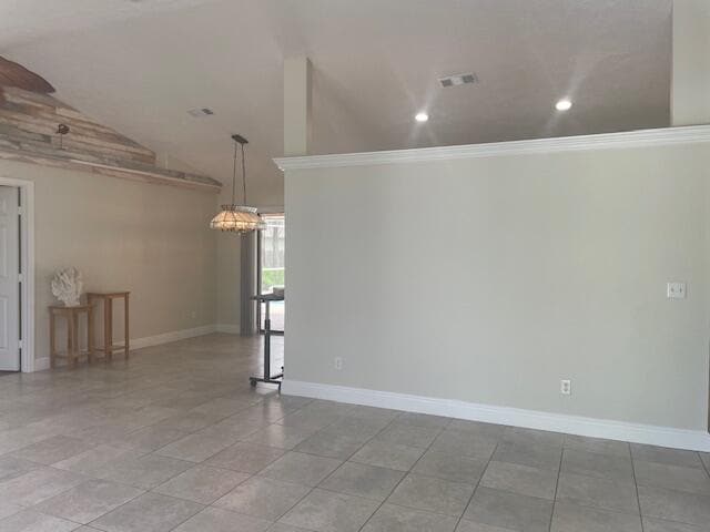 Building Photo - 618 SE Streamlet Ave
