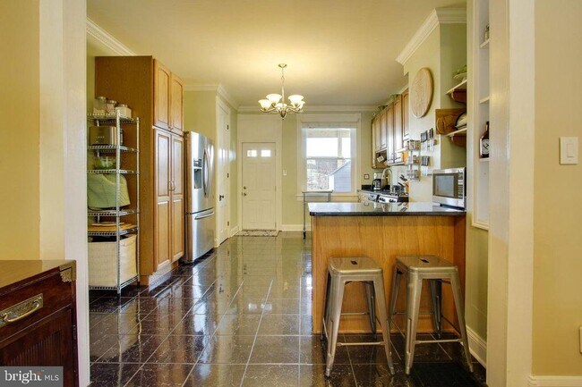 Foto del edificio - 3914 Foster Ave