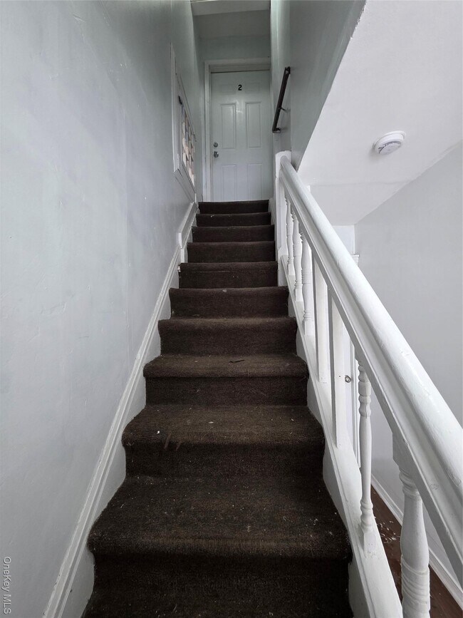 Foto del edificio - 190 Winnikee Ave