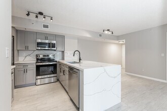 Building Photo - 2600 S University Dr