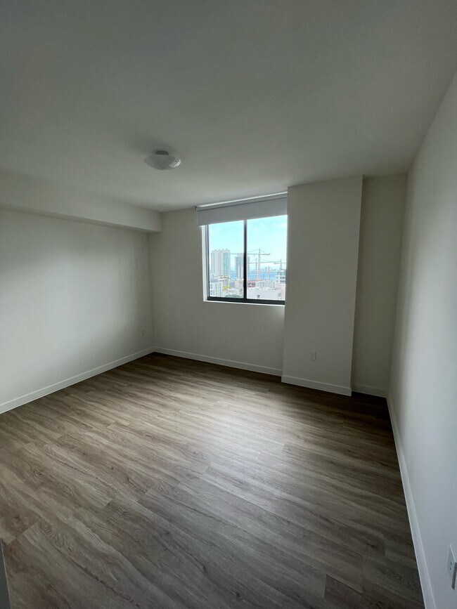 Foto del edificio - 501 NE 23rd St