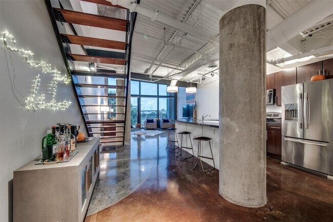 Foto del edificio - 3110 Thomas Ave