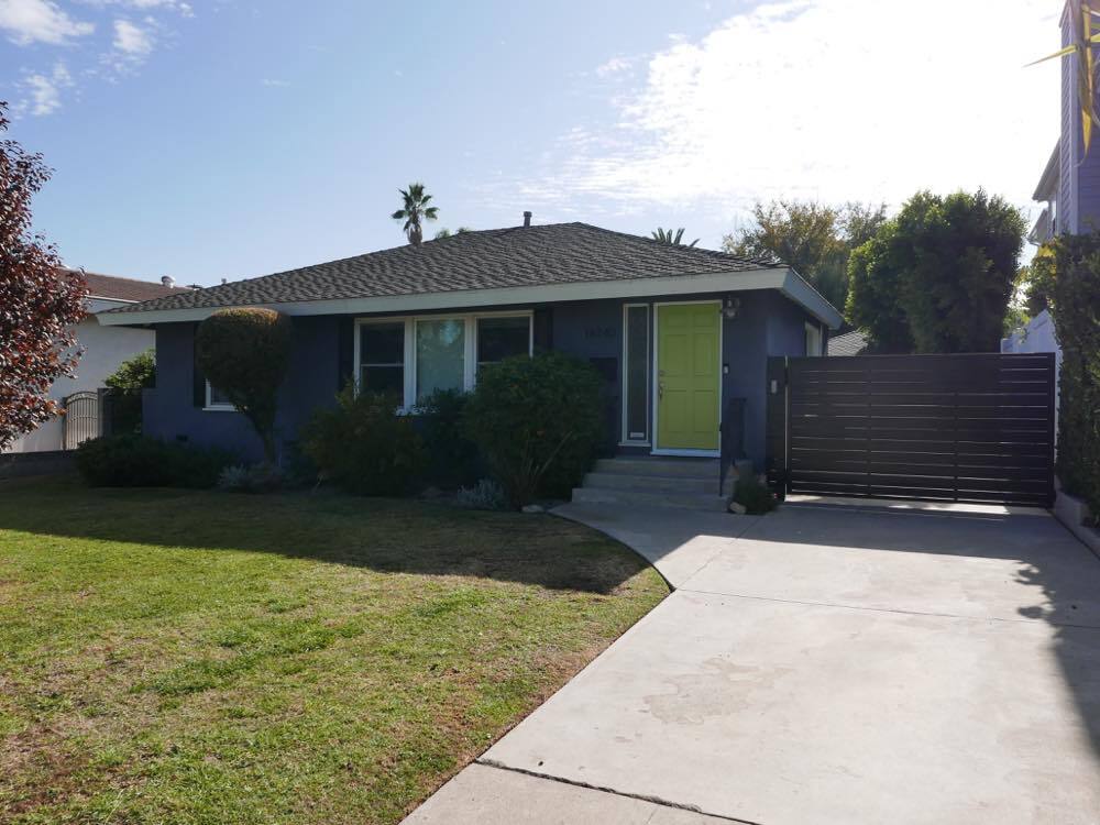 Front of House - 16740 Morrison St