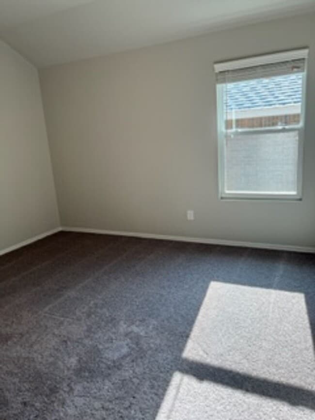 Building Photo - 1st Month Free!