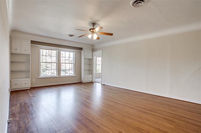 Foto del edificio - 4303 Emerson Ave