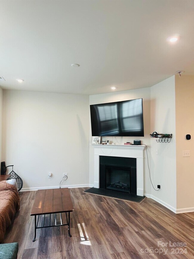 Foto del edificio - 1424 Galloway Rd