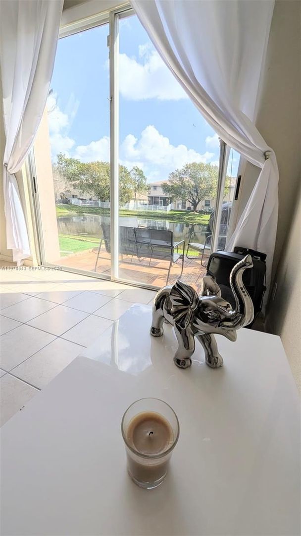 Foto del edificio - 3930 NW 91st Terrace