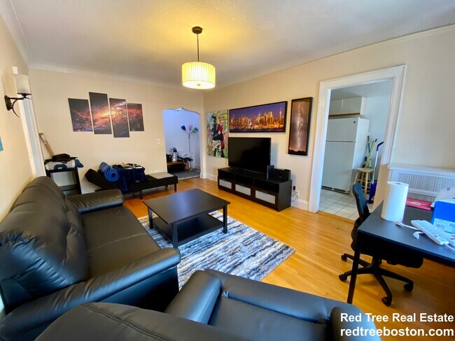 Foto del edificio - 137 Englewood Ave