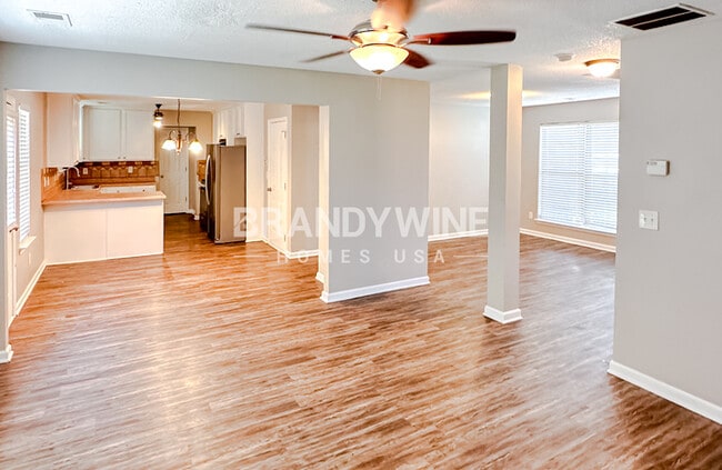Building Photo - 244 Augusta Woods Dr