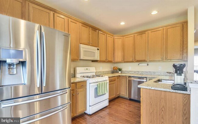 Building Photo - 5011 Cool Fountain Ln